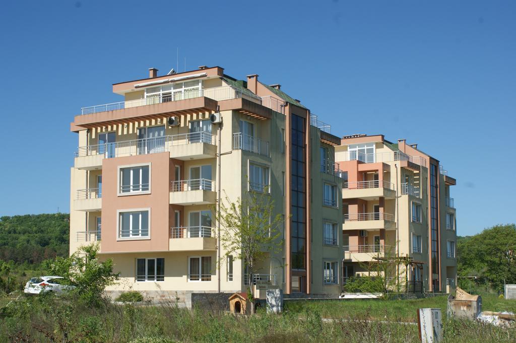 Pearl Sunshine Appartments Primorsko Esterno foto